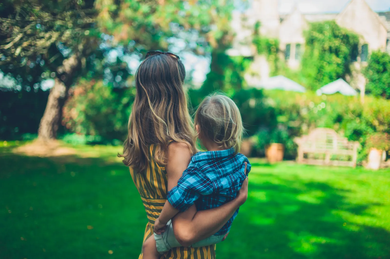 Mother-child-on-lawn