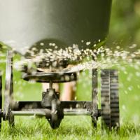fertilizer spreader